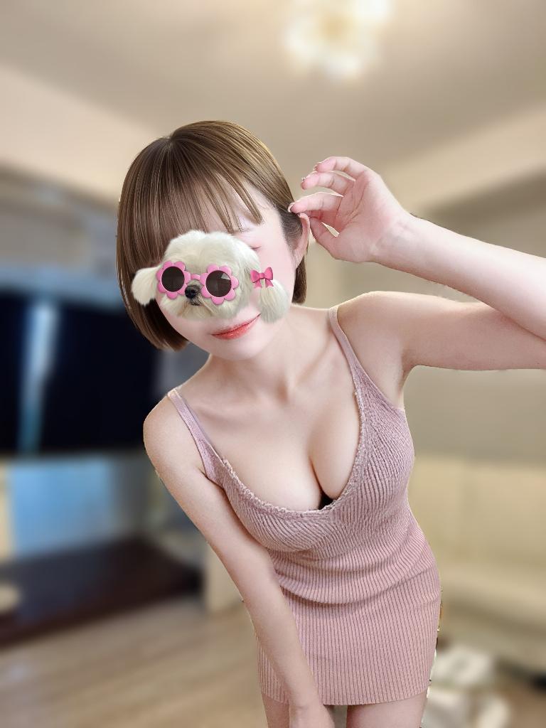 白川ひな