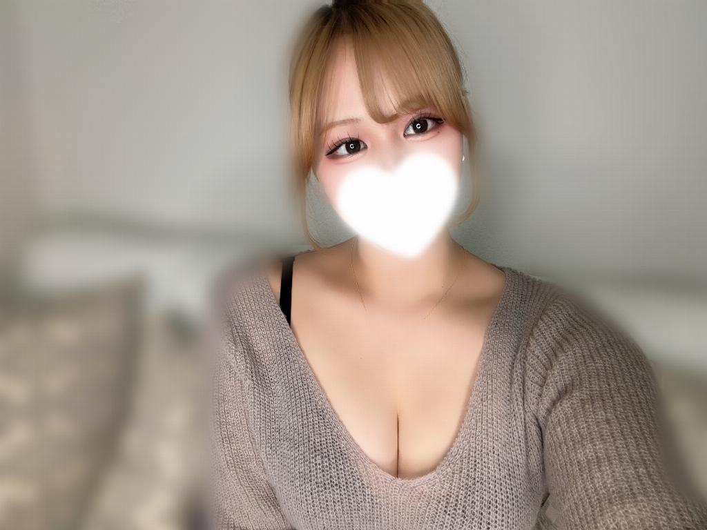 美月ひより