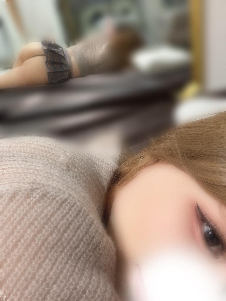 美月ひより