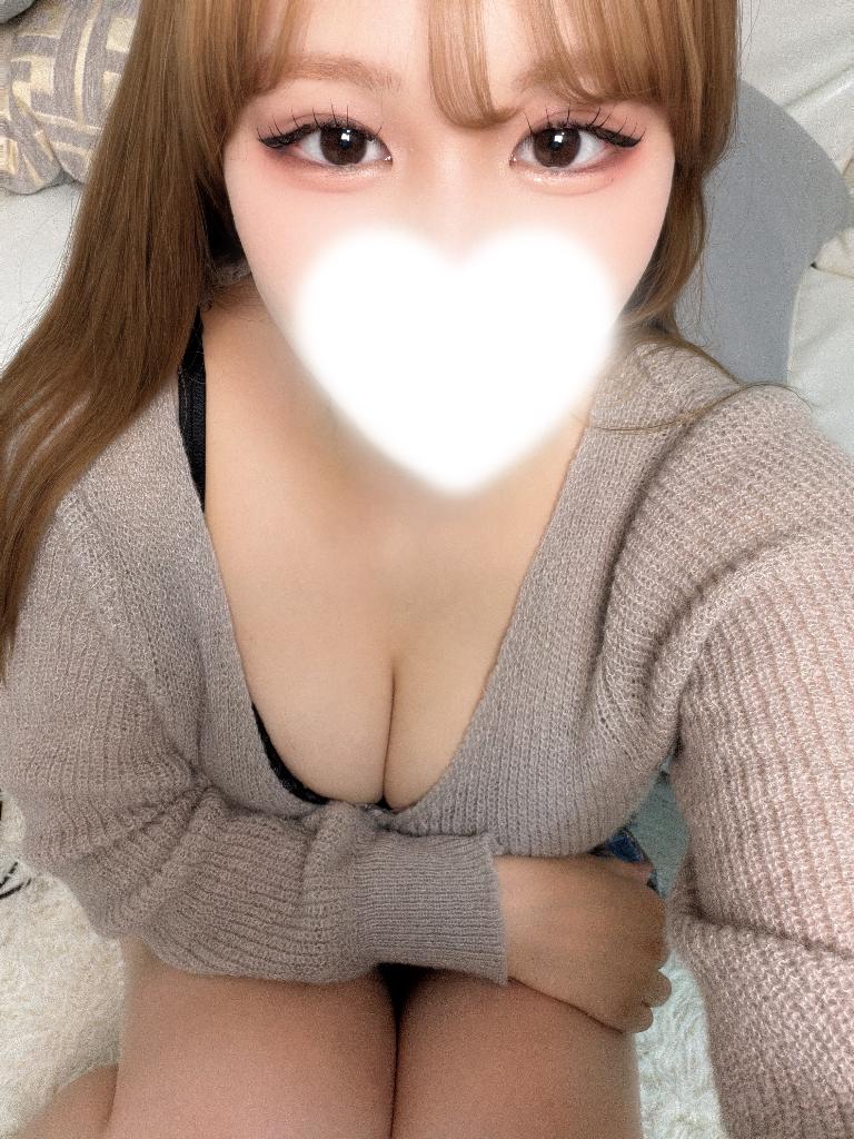 美月ひより