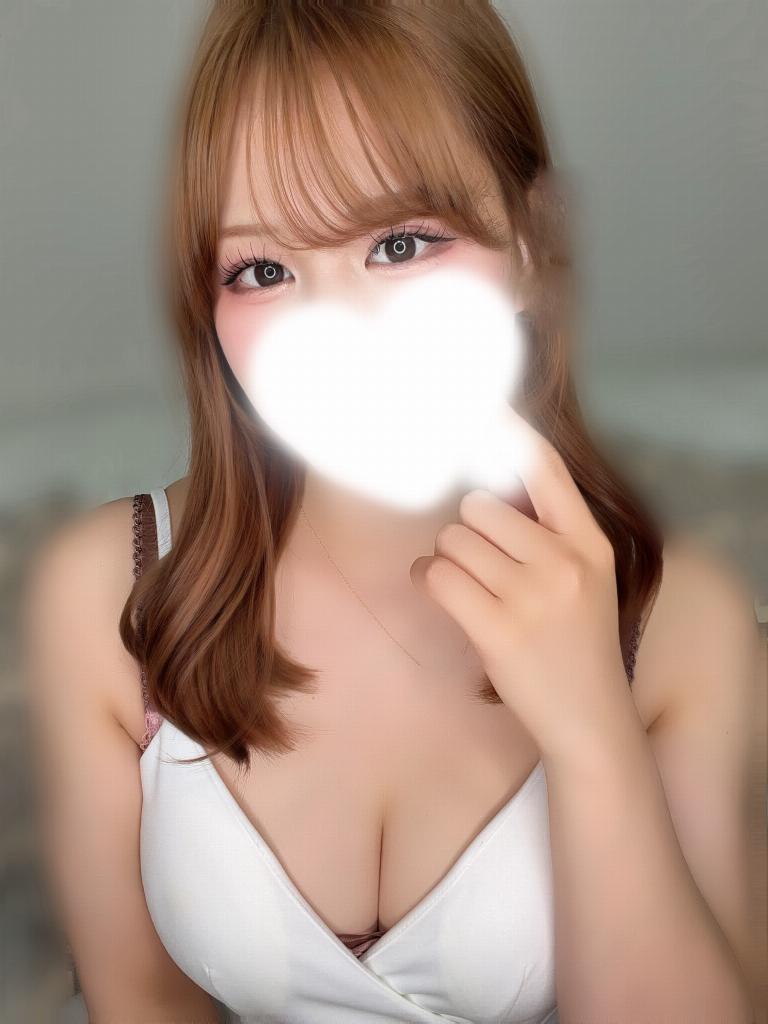美月ひより