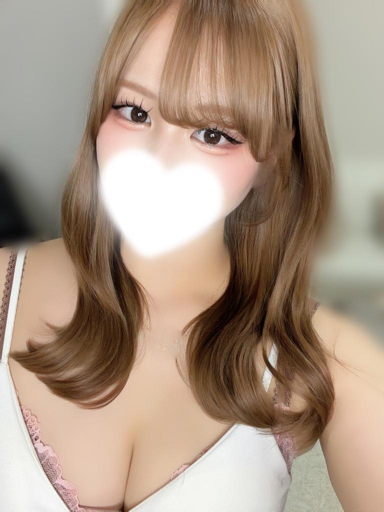 美月ひより