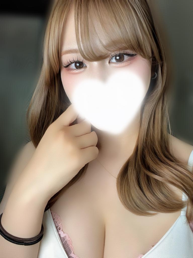 美月ひより