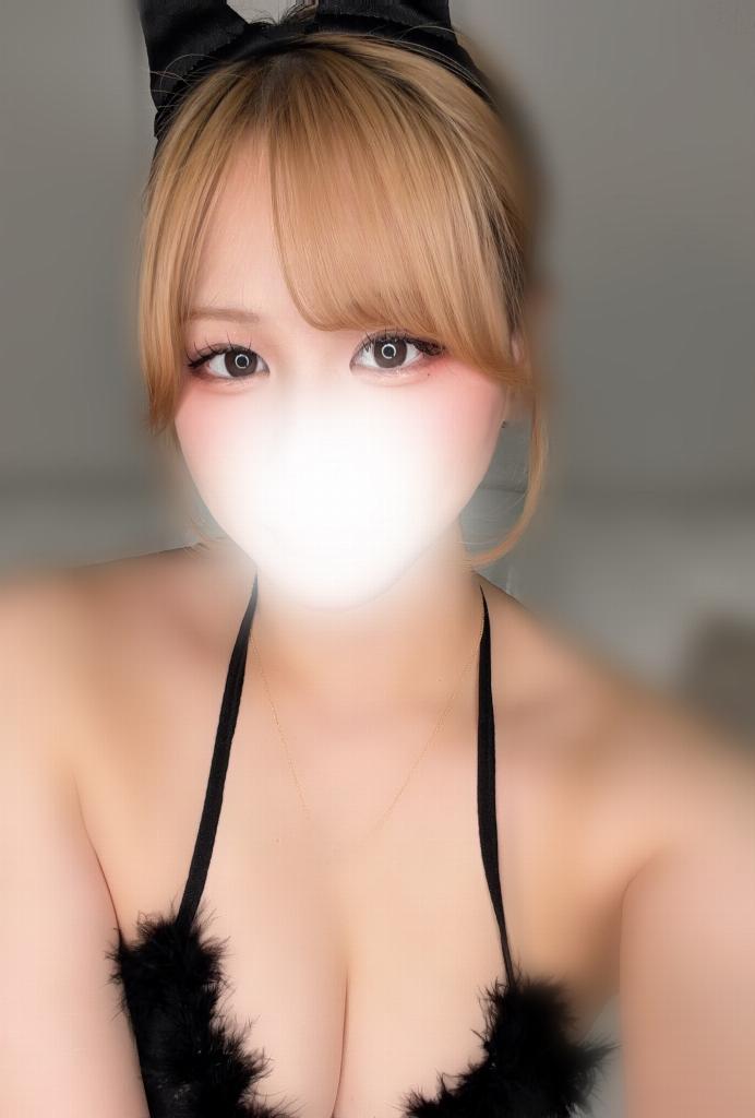 美月ひより