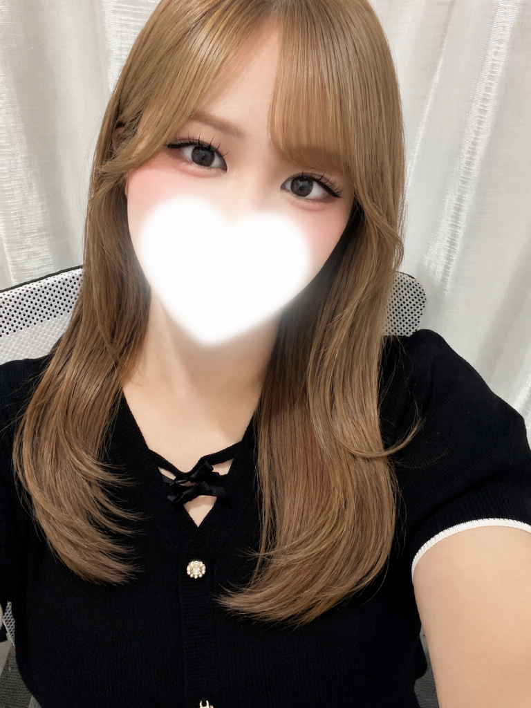 美月ひより