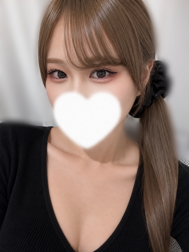 美月ひより