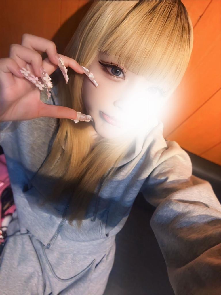 春川ひなの