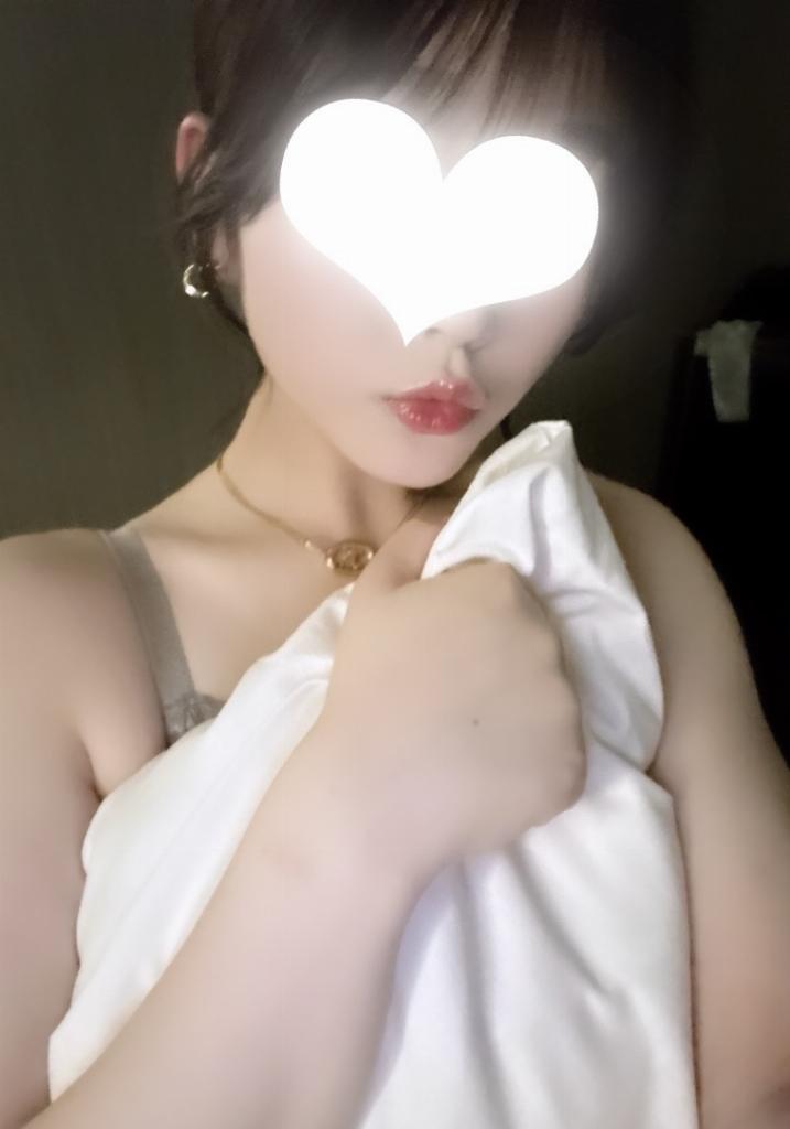 若月あやな
