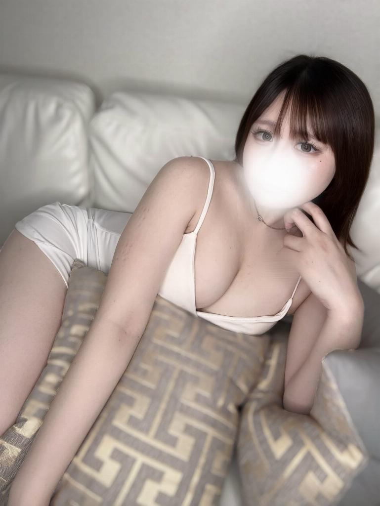 桃瀬えま