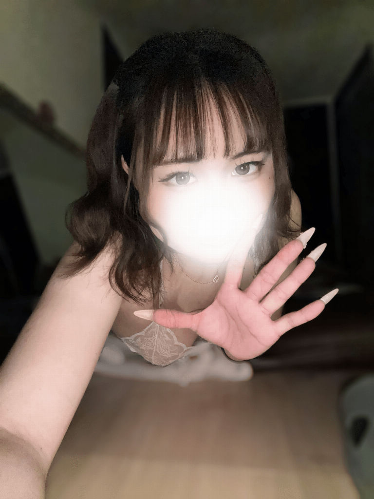 桃瀬えま