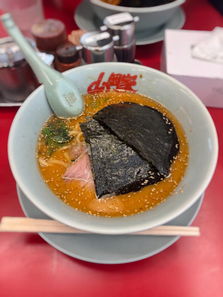 桃瀬えま
