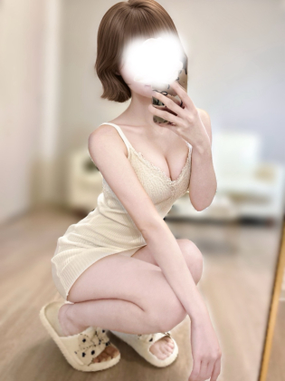 白川ひな