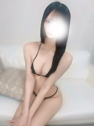 春川ひなの
